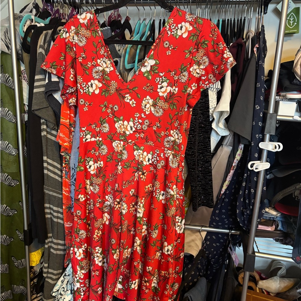 Kaileigh Vibrant Red Floral Midi Wrap Dress - Picture 2 of 3